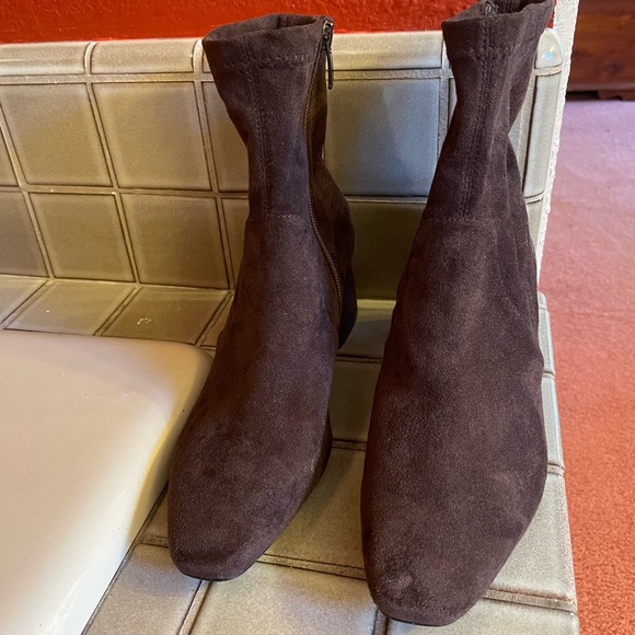 Silent D Maretolp suede bootie - Picture 2 of 6